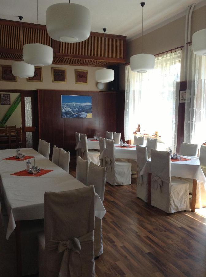 Hotel Krakonos Рокитнице над Ийзероу Екстериор снимка